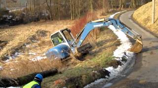 Čistá JizeraTurnov Bagr stoupá do 70 Excavator climbs to 70wmv [upl. by Kcaz621]