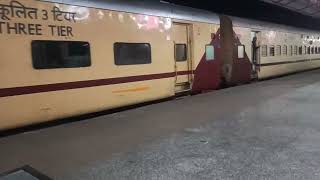 12191Shridham SF Express Departure From Bhopal Junction Plf No 1 [upl. by Atile]