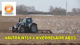 Ploughing 2019  Valtra N154 amp Kverneland AB85 4 furrow conventional plough [upl. by Drwde]