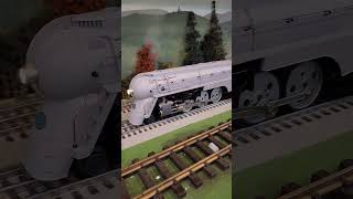 The new Lionel New York Central Dreyfuss Hudson lioneltrains lionel [upl. by Dnana869]