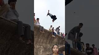 Teri gali se Ghar chhod ke dusre mohalle me Ghar le liya flips stunt parkourreels shorts [upl. by Nnayr]