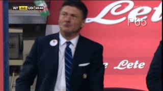 Mazzarri show in Inter  UdineseSi mangia una bottiglia [upl. by Eveiveneg]