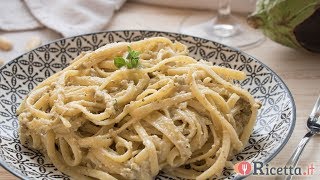 Pasta al pesto di melanzane  Ricettait [upl. by Pytlik]