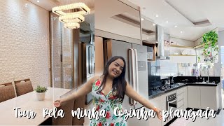 TOUR COMPLETO PELA MINHA COZINHA DE 4 x 280 metros  10 mil reais DE PLANEJADOS e CRISTALEIRA 🥰 [upl. by Siraval]