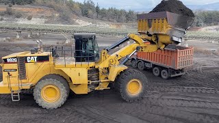 Caterpillar 992G Wheel Loader Loading Trucks With 1 Pass  SotiriadisLabrianidis Mining [upl. by Asia996]