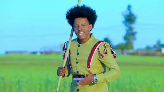 Y2Mate is Girmaa Daggafaa Tokkummaa Labsi New Oromo Music 2023 official Vide [upl. by Behre502]