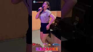 Selendang Biru Devinsi karaoke mantap [upl. by Eurd905]