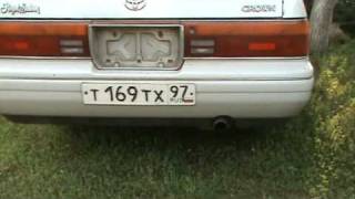 toyota crown start up revving sound noise exhaust [upl. by Zima]