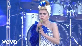 Paloma Faith  Never Tear Us Apart Summer Six  Live at Isle of Wight [upl. by Orpheus]