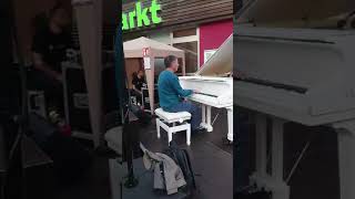 streetpiano version of Skyfall Adele  Straßenfest Josefstädter Straße Vienna [upl. by Enytsuj]