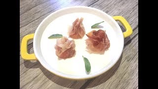 Prosciutto e melone quotsbagliatoquot [upl. by Notsniw346]