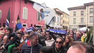 Funerali Mondonico i tifosi cantano Io vagabondo [upl. by Yedarb213]