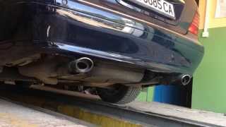 Mercedes S320 CDI W220  Exhaust sound  Start Up  Revving [upl. by Anedal]