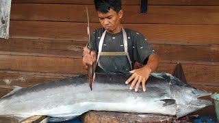 The World’s Greatest Marlin Slaughter Attraction  Cut Fish [upl. by Odey]