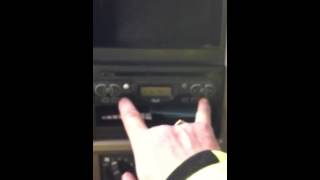 How to set your clock in a Mack truck [upl. by Harbison]