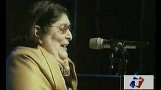 01 Mercedes Sosa  Como la cigarra [upl. by Einahpts]