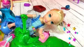 Anna and Elsa Toddlers Slime  School Barbie Chelsea amp Friends DIY Slime Show Art Class Toys [upl. by Ahtelrac477]