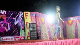 Best Robotic Dance on Main Nikla O Gaddi Leke Gadar YouTube [upl. by Yllak67]