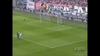 Increible Gol de Riquelme al Parma Barcelona vs Parma 282002 [upl. by Arlyn]