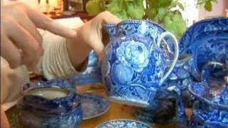 How to Collect Blue China Dishes  Shapes of Blue amp White China Pieces [upl. by Ester582]