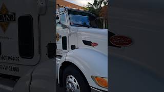 US Truck entdeckt auf Hawaii Peterbuilt meinhawaiiurlaub [upl. by Yrelle]