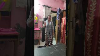 Husband wife funny video😜😜 funny comedy wife husbandwifecomedy husbandwifepranks [upl. by Anyrtak]