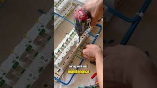 Is it better to use a busbar or wire jumperselectrican electricalcontractor construction [upl. by Baillieu]