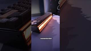 Dit toetsenbord heeft insane RGB [upl. by Damien830]