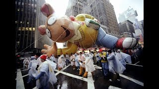 Macys Parade Balloons Arthur [upl. by Nihcas]