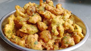 Sponji Onion Pakoda Recipe in Telugu😋రుచికరమైన మెత్తని ఉల్లిపాయ పకోడిQuick Evening Snacks Pakoda [upl. by Halstead]