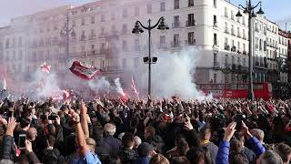 Entrada Ajax in Madrid  Mijn Stad [upl. by Muslim548]