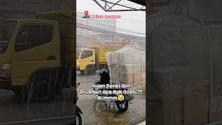 Derasnya Hujan‼️shortsviral vlog vlogers carvlog kuririndonesia kurirpaket [upl. by Milda]