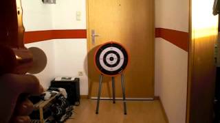 Hudora Sport Bogen mit Zielscheibe   Bow with Dartboard DBW 93 [upl. by Birdie]