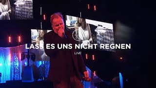 Herbert Grönemeyer  Lass es uns nicht regnen Live [upl. by Lupee]