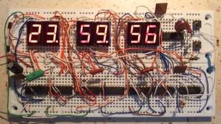 Digital clock with 4026 and 4060  Digitální hodiny s 4026 a 4060 [upl. by Nehpets]