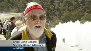 Jindabyne Dam opens to clean Snow River [upl. by Slohcin170]