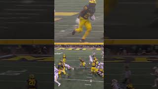 Michigans Kalel Mullings for a 27yard TD 😤 Michigan MichiganWolverines Collegefootball [upl. by Debby]