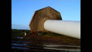 Wahnsinn Riesiges Windrad bricht zusammen Wind Turbine Crash Accident [upl. by Lenrad]