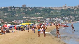 Beach in Vasto Adriatic coast Italy [upl. by Lubbock]