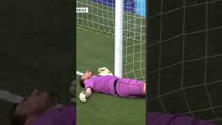 Fantastic save from Vasilis Barkas FC Utrecht football goalkeeper save shorts shortvideo гол [upl. by Tracy]