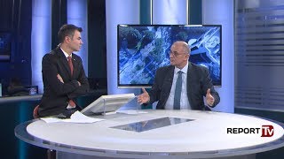 Protesta e opozitës Vasili në Report TV Populli është i zemëruar me qeverisjen që ka në krye [upl. by Azaleah]