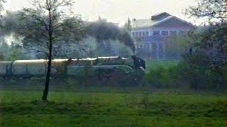 Schnellfahrdampflok 18 201 mit langem Schnellzug bei Saalfeld  Mai 1992 [upl. by Meyeroff]