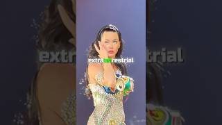 Katy Perry debunks her VIRAL Eye Twitch 😳🤖 [upl. by Samford]