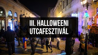 Boszorkányok csontvázak ijesztő maszkok szellemes hangulatú bulit tartottak Debrecen belvárosában [upl. by Ajiam913]