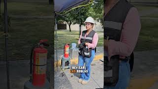 Pláticas de Seguridad con una Jefa de Obra 👷‍♂️👷‍♀️ shorts videoshort [upl. by Cybill11]