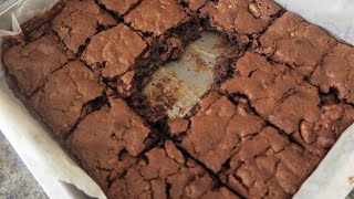 Recette 43 Brownie au Noix  Walnut Brownie [upl. by Colver57]