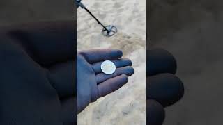 1ére 2€ détection plage metaldetecting metaldetector xpdeusii xpdeusmetaldetector beachcomber [upl. by Etnaik209]