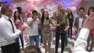 Florin Peste si Laura  Te iubesc oriunde ai fi  Live 2014 [upl. by Aicenet]