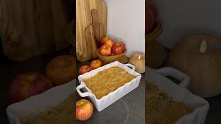 Recette de crumble aux pommes [upl. by Eittocs]