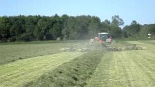 Fendt 415 en KRONE Swadro 1400 Trekkerwebnl [upl. by Okim664]